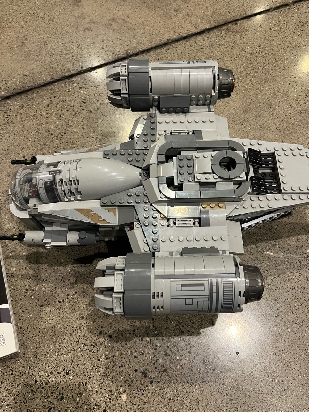 Mandalorian LEGO #75292 Retired Star Wars Razor Crest Ship - Picture 3 of 6